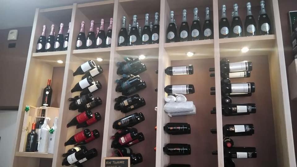 Le Donne Di Giannino Bed & Breakfast Rende Bagian luar foto
